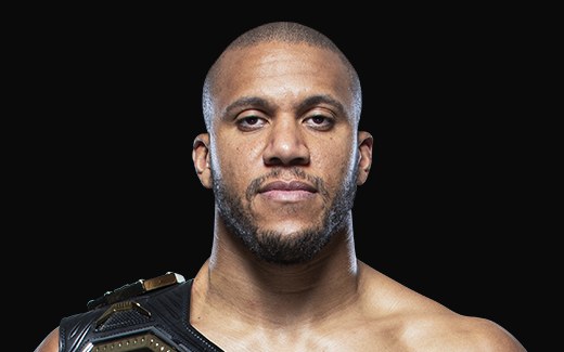 Líder da Fighting Nerds revela que recusou pedido de treino de Ciryl Gane antes da luta com Pereira