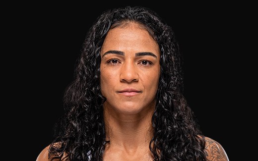 PFL San Diego define card completo com AJ McKee na luta principal e brasileiras no peso mosca