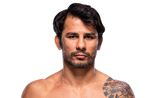 Alexandre Pantoja diz que lesão no UFC 323 acabou beneficiando a divisão dos moscas