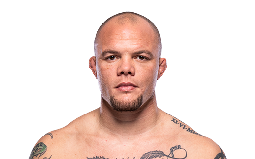 Ex-desafiante do UFC, Anthony Smith é preso em Nebraska sob três acusações