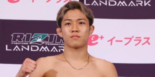 Kyoma Akimoto aparece mais encorpado para desafiar Kleber Koike no Rizin 54