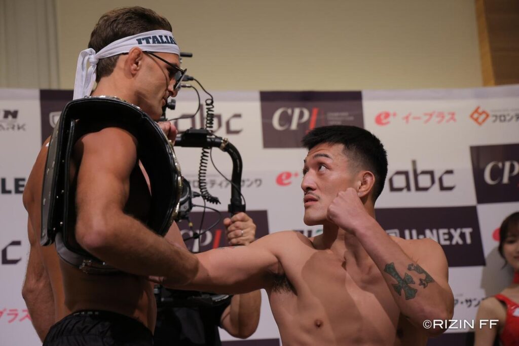 Rizin Landmark 15 faz pesagem e encaradas em Hiroshima com a disputa do cinturão dos galos entre Sabatello e Kashimura confirmada