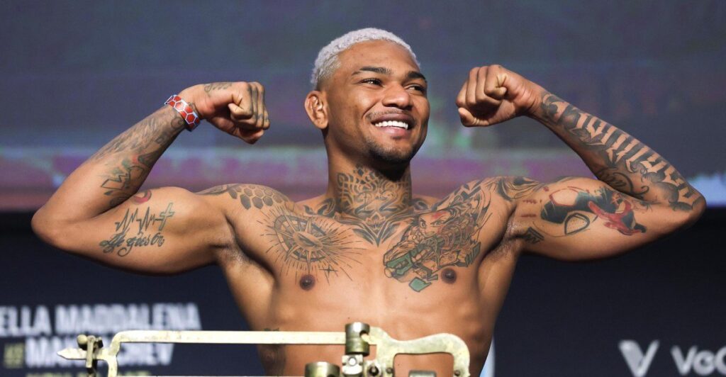Michael Morales acerta luta no UFC 330 e se oferece como reserva do duelo de título