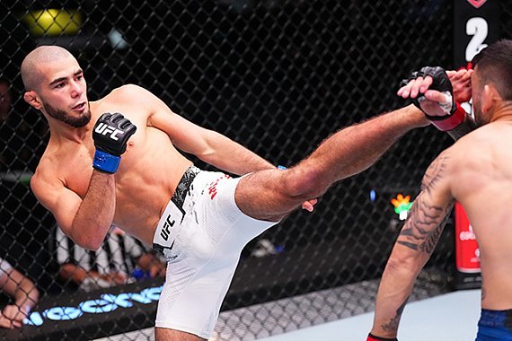Muhammad Mokaev se oferece para a divisão dos moscas em nova liga de PFL e MVP