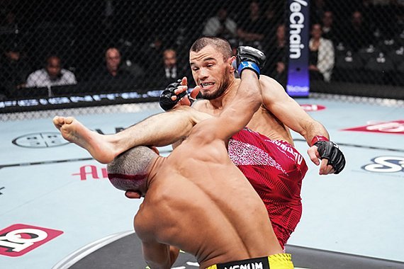Umar Nurmagomedov encara o chinês Yadong Song na luta principal do UFC Xangai