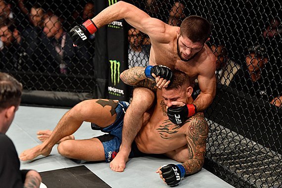 Dustin Poirier aponta Khabib como o adversário mais forte que enfrentou no UFC