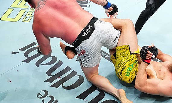 Valter Walker mira Josh Hokit e promete chave de pé em possível duelo no UFC