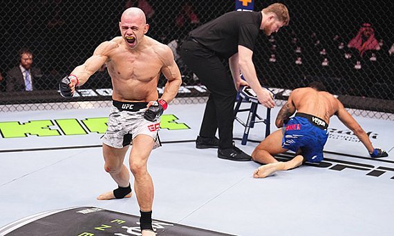 Valter Walker aposta em nocaute de Bogdan Guskov sobre Magomed Ankalaev em Abu Dhabi