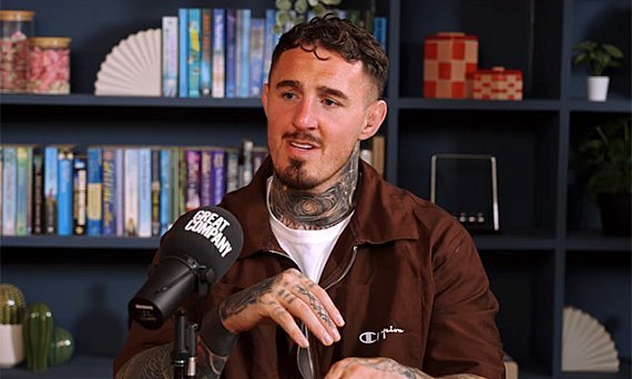 Tom Aspinall relata dor intensa em cirurgias no olho e temor de sequela após o UFC 321