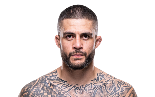 Brasileiro Rafael Xavier nocauteia Tyson Pedro nos segundos finais do primeiro round no PFL Washington