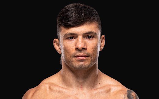 Alessandro Costa aceita luta de curto prazo e encara Cody Durden no UFC 329