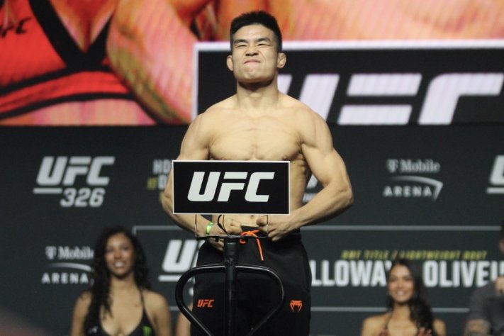 UFC contrata o italiano Francesco Nuzzi e o encaixa contra Long Xiao no card de Xangai