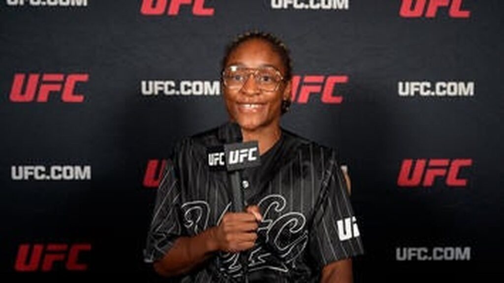 Shanelle Dyer vê Elise Reed vulnerável a nocaute e projeta cinturão no UFC Sacramento