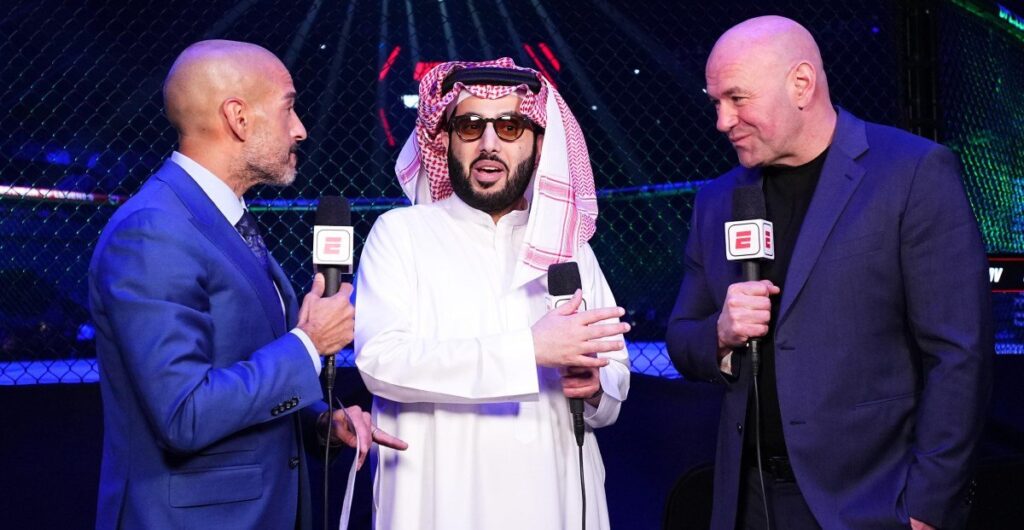 Makhachev revela que Turki Alalshikh ligou para McGregor propondo luta de boxe