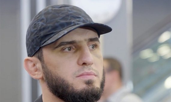 Islam Makhachev projeta mais três lutas antes de encerrar a carreira