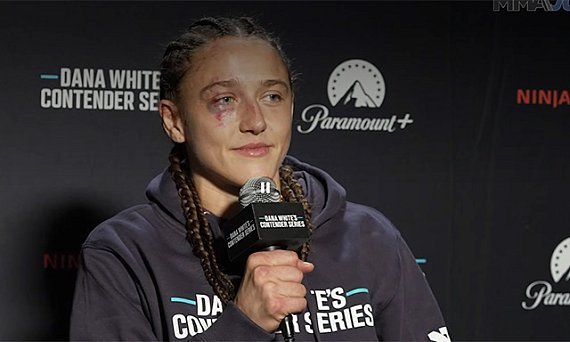 Alex Apodaca aplica maior zebra da história do Contender Series e mantém emprego de contadora