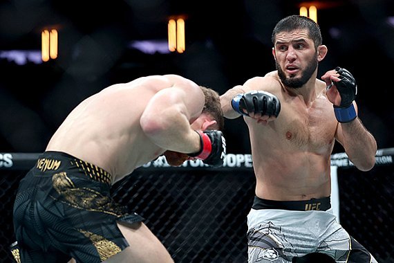 Islam Makhachev revela proposta do Zuffa Boxing e nega planos de aposentadoria antes do UFC 330