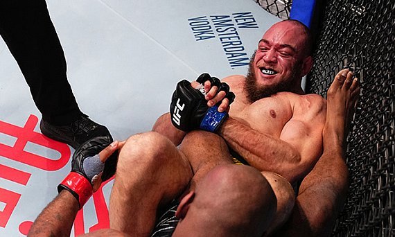 Valter Walker mira Derrick Lewis e projeta retorno ao UFC ainda em 2026