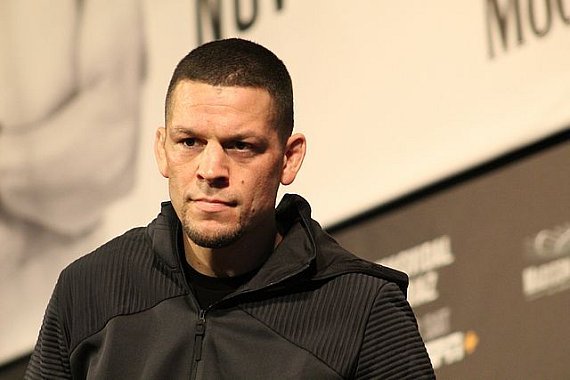 Nate Diaz aceita desafio de Jake Paul para um duelo de MMA