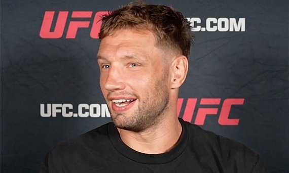 De Ridder deixa os médios e estreia no meio-pesado contra Dolidze no UFC Sacramento