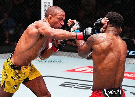 Edson Barboza confirma aposentadoria e pede que empresários não o procurem por lutas