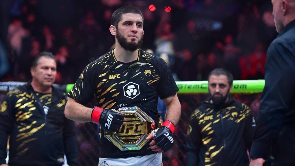Makhachev pode superar recorde histórico de Anderson Silva no UFC 330
