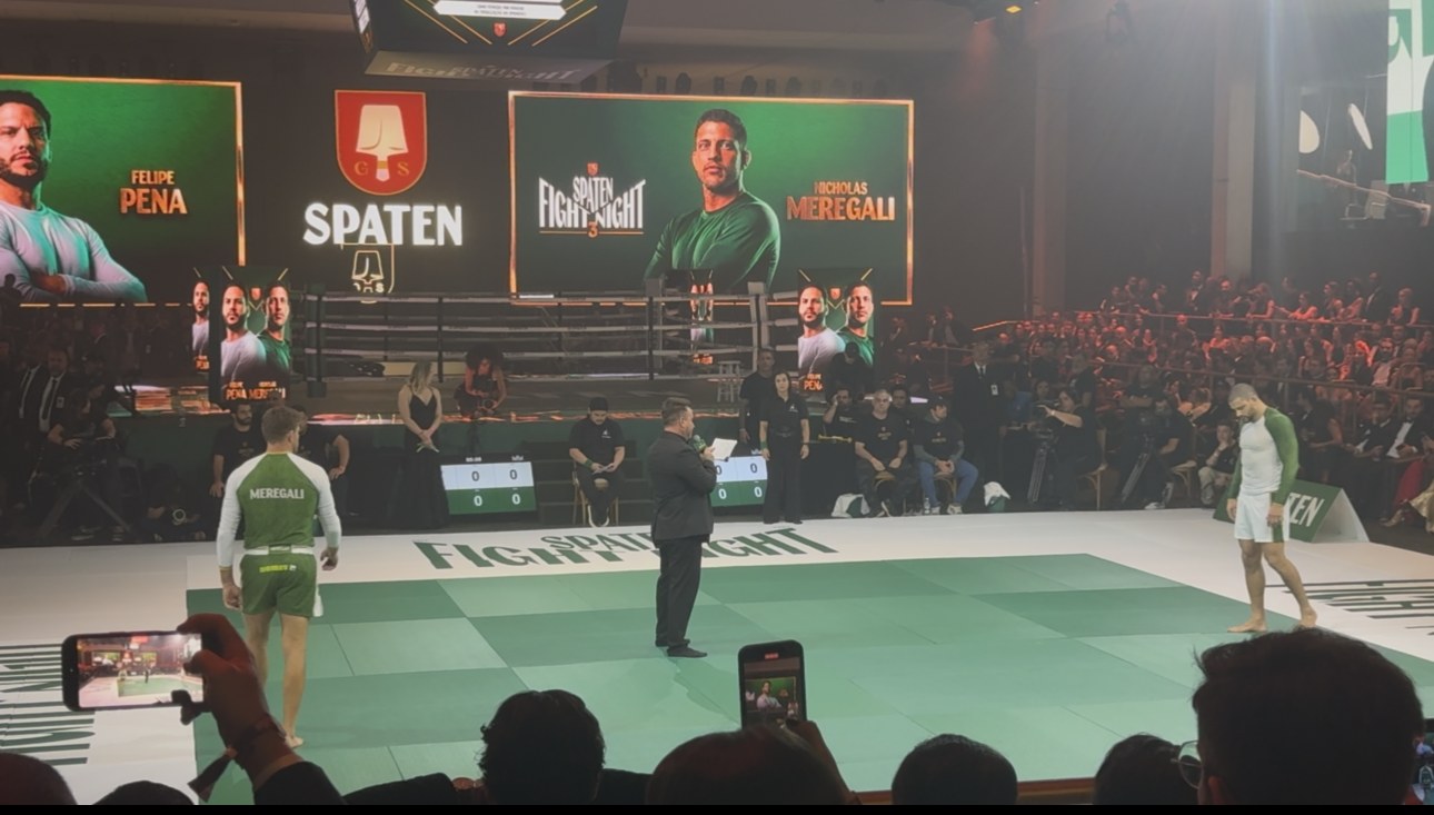 Felipe “Preguiça” Pena e Nicholas Meregali na apresentação para o duelo de jiu-jitsu no Spaten Fight Night 3.