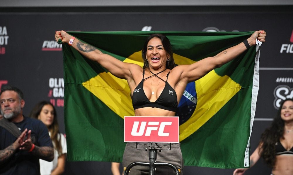Bia Mesquita mede forças com Macy Chiasson no UFC 334, em Nova York