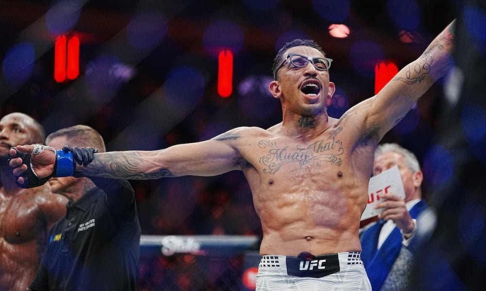 Carlos Prates afirma que disputa de cinturão contra Islam Makhachev está encaminhada