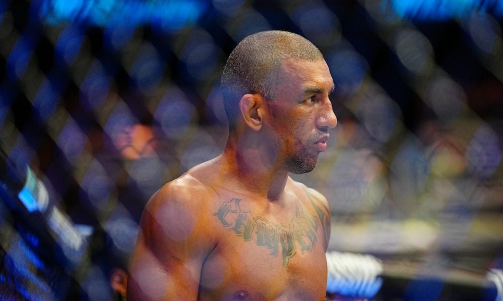 Raoni Barcelos tranquiliza fãs após mal súbito no UFC Vegas 121; exames afastam AVC e infarto