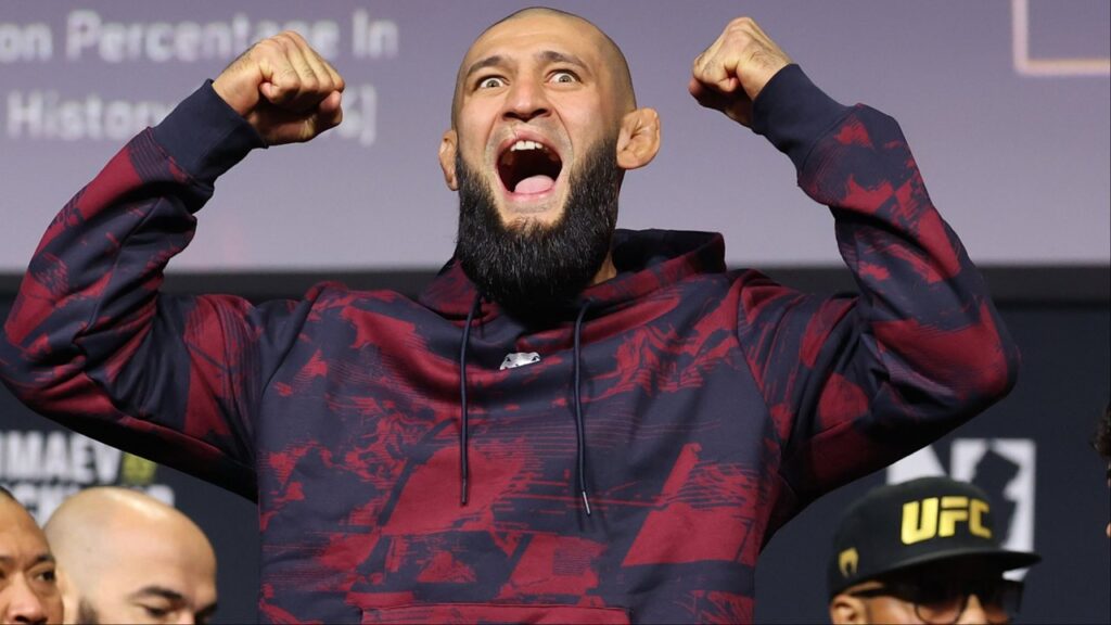Khamzat Chimaev muda o foco da revanche com Strickland e provoca os rivais dos médios