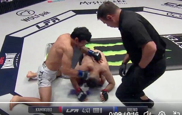 Marcos Breno nocauteia o japonês Shuya Kamikubo em 21 segundos no LFA 242
