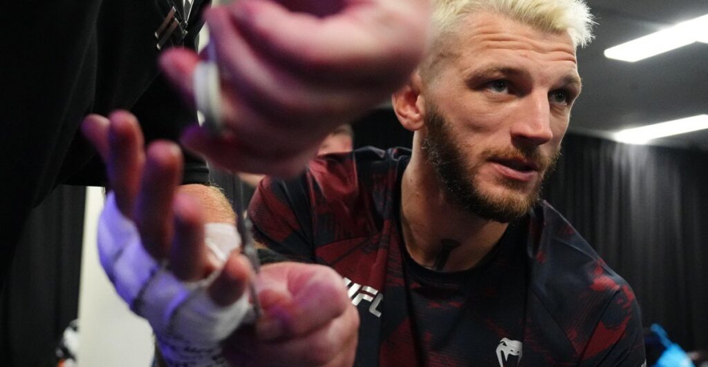 Salahdine Parnasse chega como amplo favorito diante de Dan Hooker na luta principal do UFC Paris