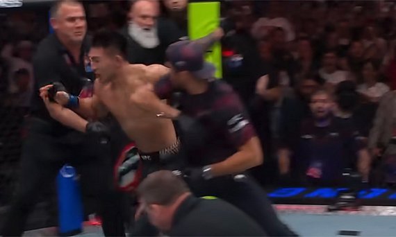 Yadong Song sai em defesa de Usman Nurmagomedov após corrida à grade no UFC Xangai