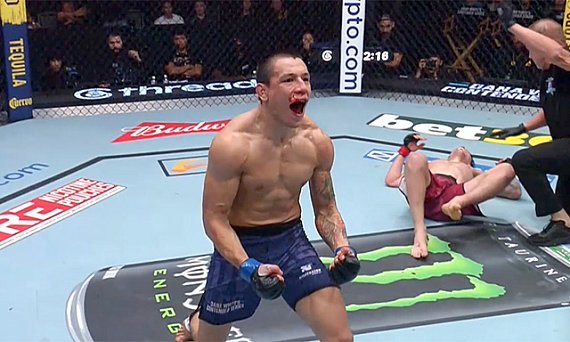Silvestre Sanchez nocauteia, conquista contrato no UFC e exalta o Performance Institute do México