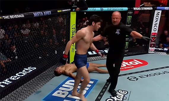 Final do TUF 34 termina em desqualificação por joelhada ilegal e troca de farpas