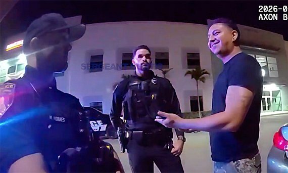 Ex-desafiante ao cinturão do UFC, Marlon Moraes vira policial e imobiliza motorista na Flórida