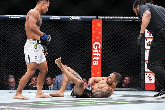 Pantoja vê derrota para Joshua Van como aprendizado e projeta reconquista do cinturão no UFC 331
