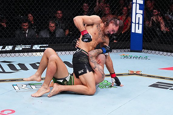 Charles Oliveira nega acerto para o UFC 334 e mira uma última luta ainda em 2026