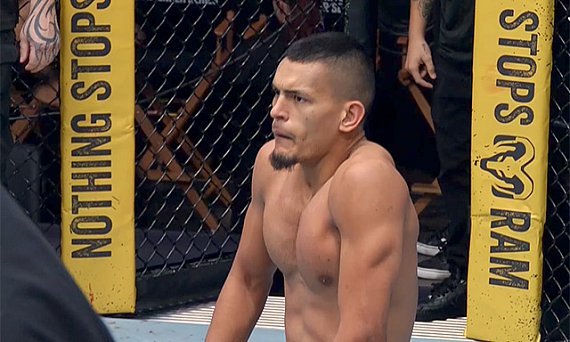 Modestino Rodrigues nocauteia em 15 segundos, gera polêmica e assina com o UFC no Contender Series