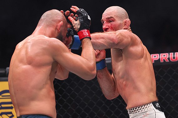 Sean Strickland manifesta desejo de disputar lutas de boxe sob a bandeira da Zuffa