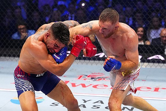 Gaethje exalta Topuria e faz alerta sobre o retorno do espanhol aos leves do UFC