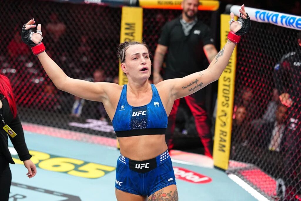 Casey O’Neill escapa de apuro e finaliza a brasileira Eduarda Moura com armlock no UFC 331