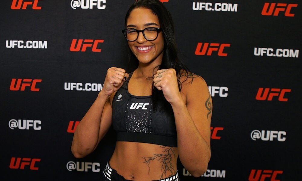 Alice Pereira domina russa no solo e vence por nocaute técnico no UFC Vegas 122