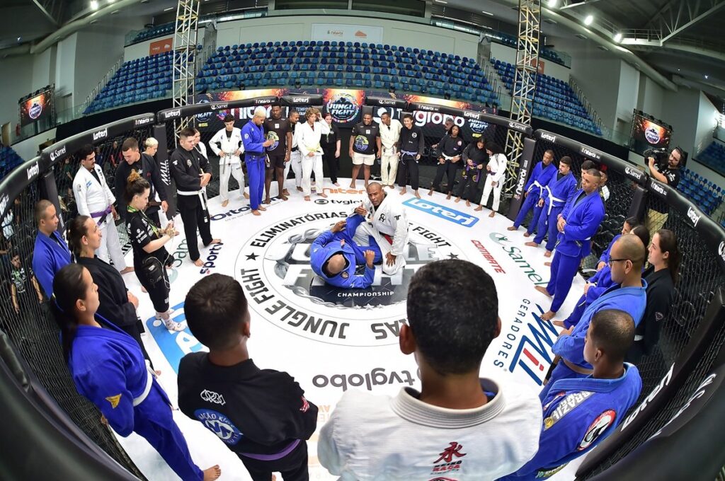 Jungle Fight 155 celebra 23 anos com três cinturões em jogo e duelo Brasil x Bolívia em Niterói