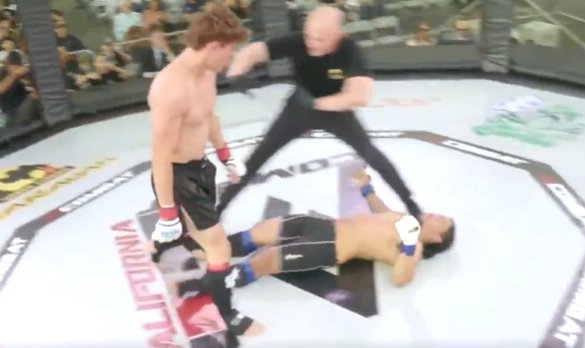 Nocaute de ‘superman punch’ em estreia amadora viraliza no A1 Combat, de Urijah Faber