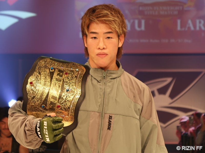 Campeão Shinryu Makoto promete manter o cinturão peso-mosca do Rizin diante do canadense Tony Laramie