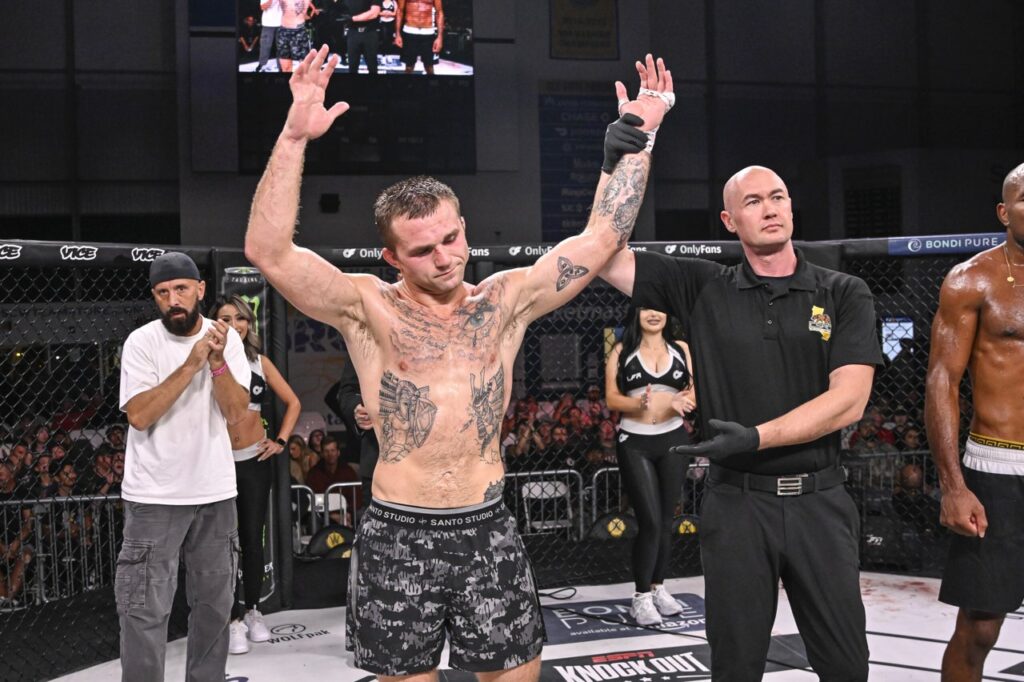 Nick Maximov vence Wildemar Santos por decisão e sobe na briga dos meio-pesados do LFA