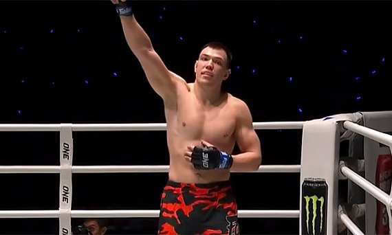 Invicto e ex-ONE, Ivan Gnizditskiy acerta com o UFC mesmo após desfalque no Contender Series