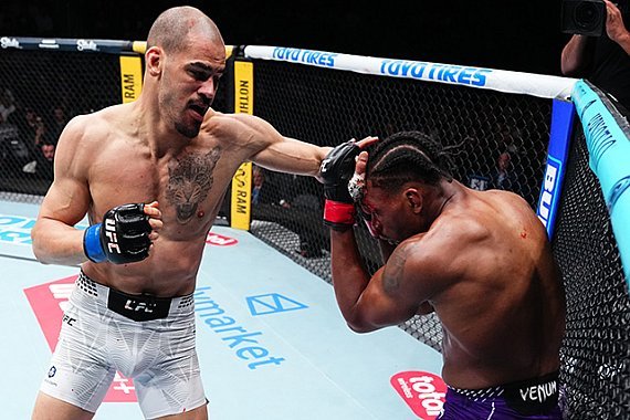 Glover Teixeira aposta em evolução de Belgaroui no chão para desafio diante de Caio Borralho